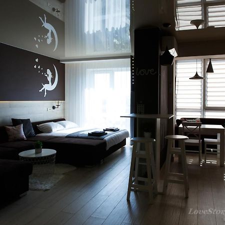 Luxury Apartments «Love Story» イヴァーノ＝フランキーウシク エクステリア 写真