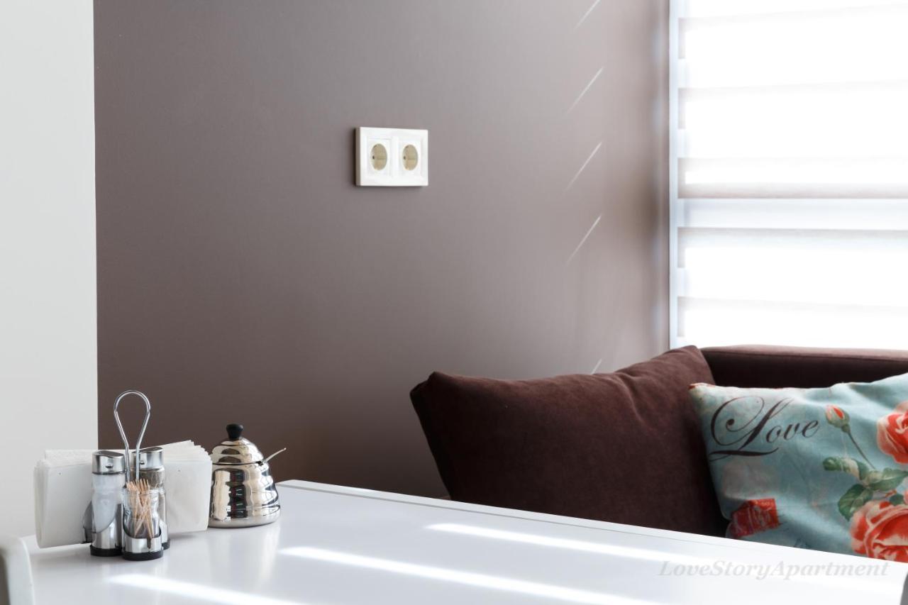 Luxury Apartments «Love Story» イヴァーノ＝フランキーウシク エクステリア 写真